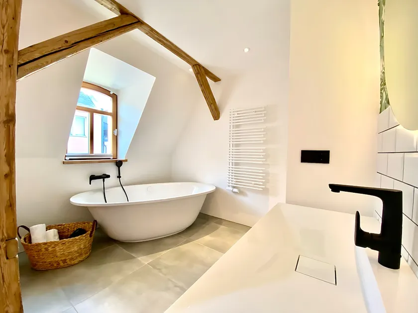 5 min to center | Design bathtub | 24h-Check-in - Image 1