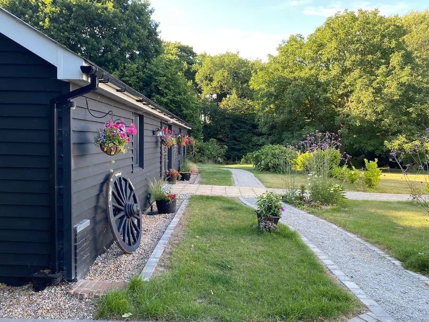 Kentish country side, Hot tub, great outside space - Image 1