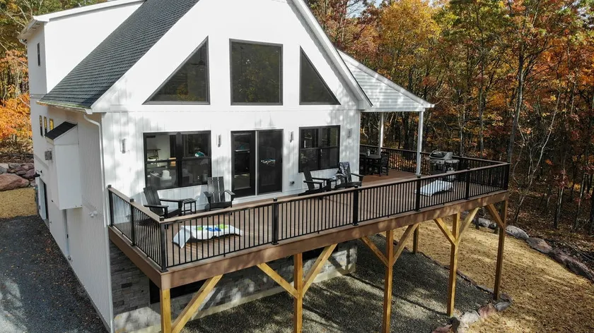 PoconoJo's: The Chalet in Jim Thorpe - Image 1