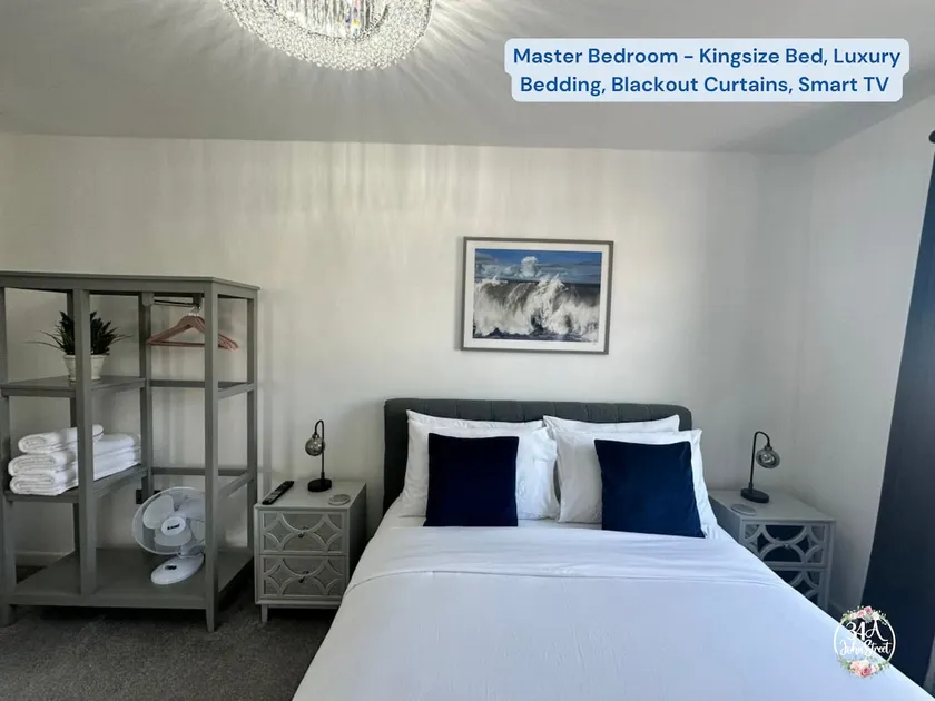 Coastal Retreat: Entire 2 Bed Flat, 200m to Beach! - Image 1