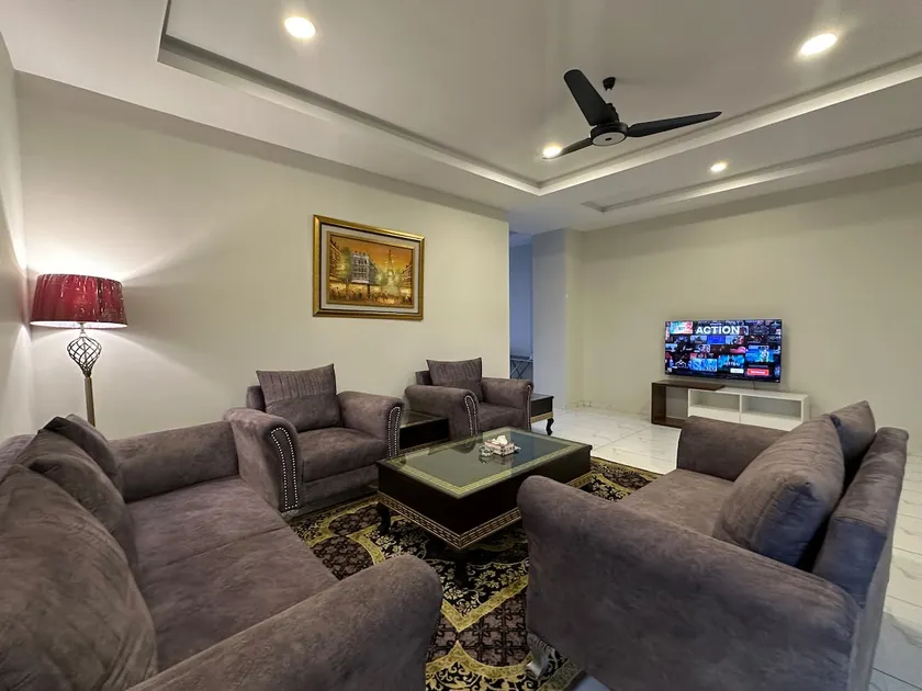Secure Luxe Apt | Pool, Gym, AC | Bahria Heights - Image 1