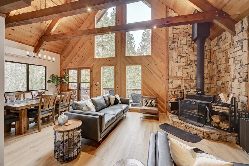 The Arnold Chalet:EV charger,firewood,dog friendly - Image 1