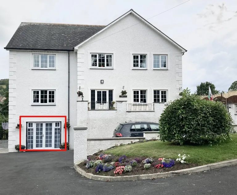 Lovely family space for 2 adults and 2 children - Image 1