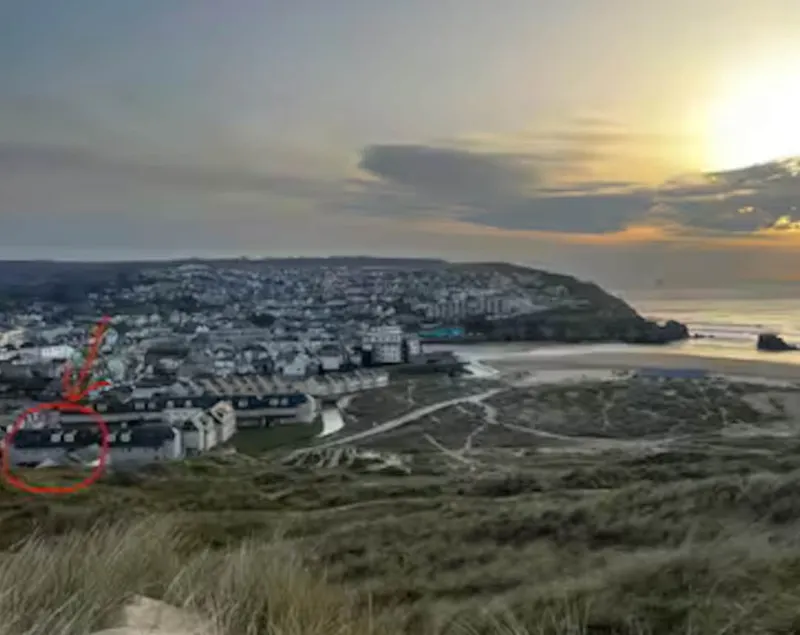 Direct Beach Access! Top Floor Apartment Perranporth - Image 1