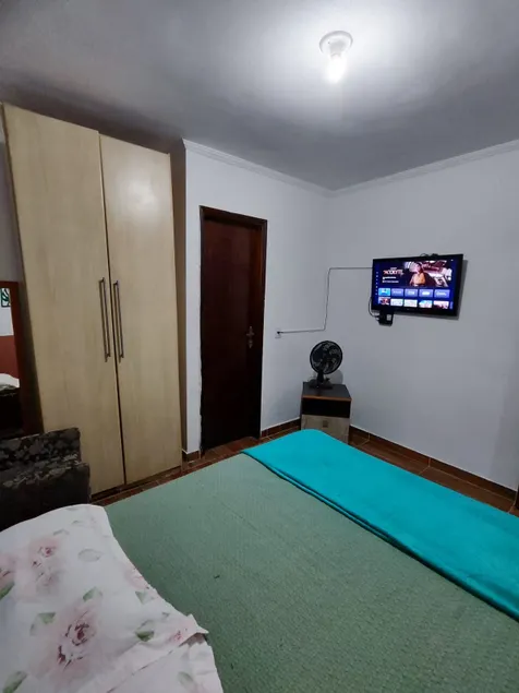 Studio near amenities and 15 minutes from the airport - Image 1