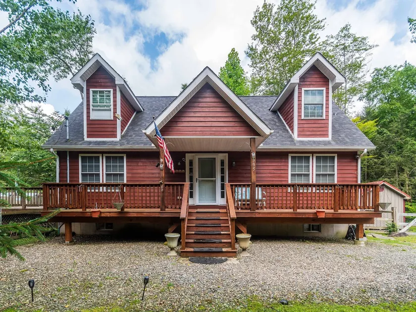 Modern Catskills Log Home by Creek with Hot Tub! - Image 1