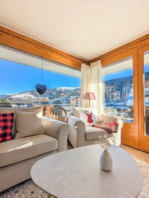 Center of Nendaz ! With Balcony/View and Fireplace - Image 1