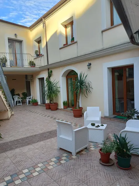 Giarranas House - Apartment with coutyard - Image 1