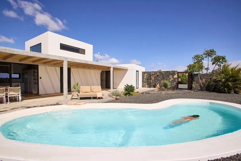 Neonauta 23 - solar heated pool-volcano views - Image 1