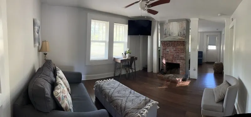 Getaway Country Cottage -Entire House w/Decking - Image 1
