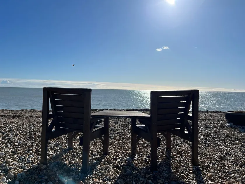Lovely 1 bedroom annexe next to the beach - Image 1