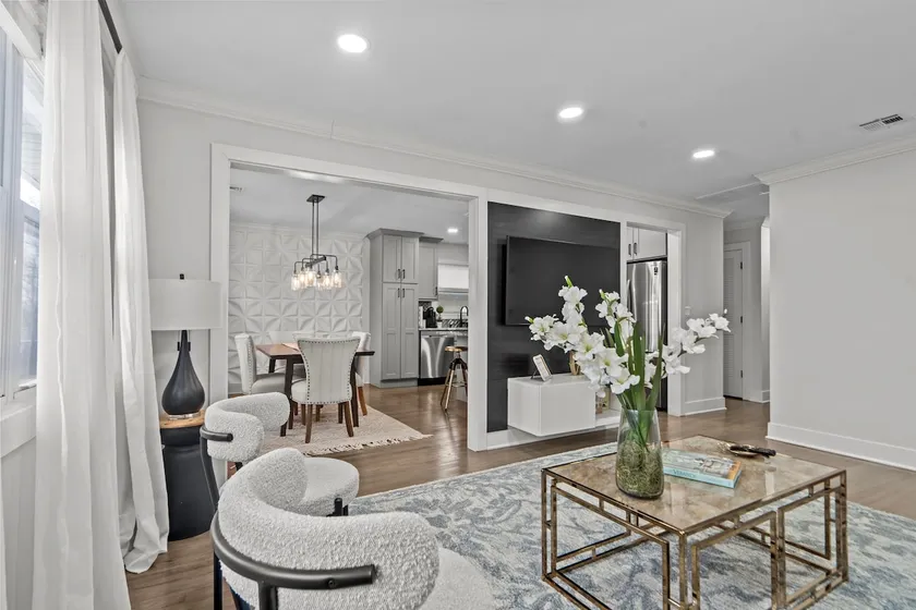 Super Clean • Safe Area • 10 min to Airport-EWR - Image 1