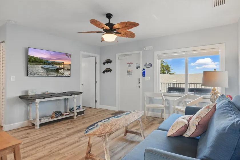 Executive Cottage with Ocean View & Beach Access - Image 1