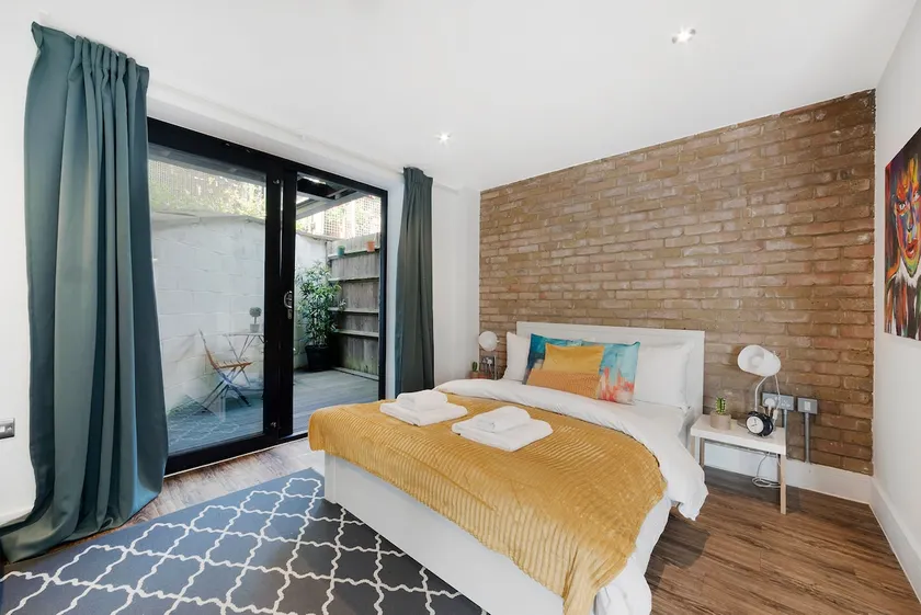 Manor House Studios By Morethanstays - Image 1