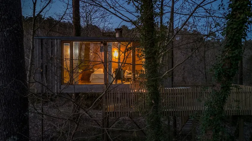 Treehouse with a Jacuzzi - Image 1
