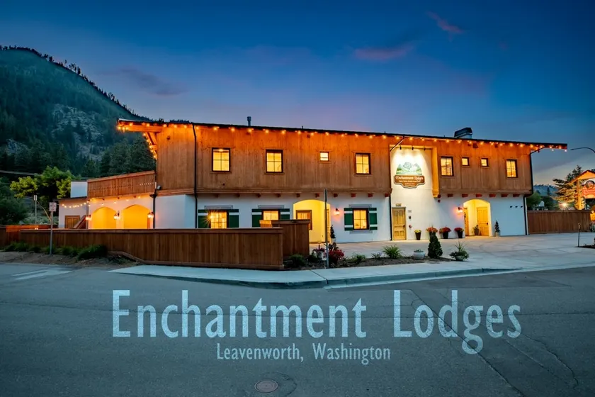 Enchantment Lodges*Pet Friendly*Walk to Downtown - Image 1