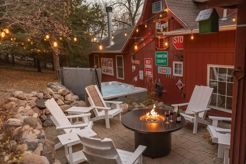 Eclectic Cozy Cabin w/ GameRoom, HotTub & FirePit - Image 1