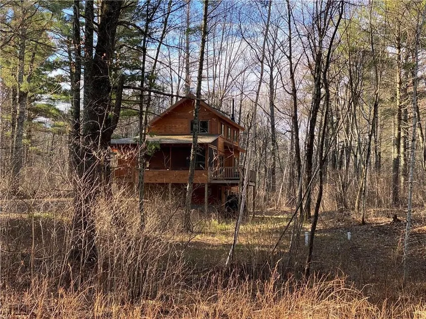 Tranquil Cabin Escape-Surrounded by Nature - Image 1