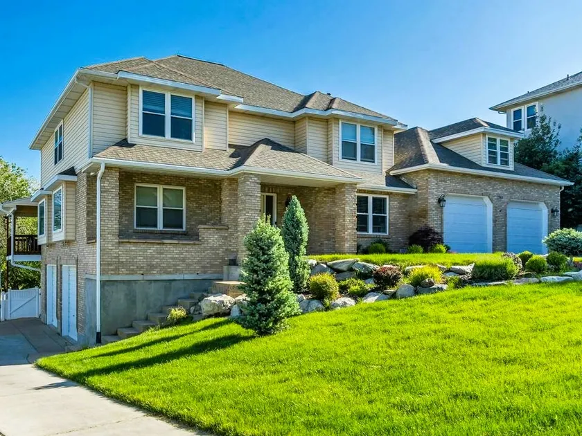 Mountain View Retreat: 2 BR/2 BA Spacious & Cozy! - Image 1