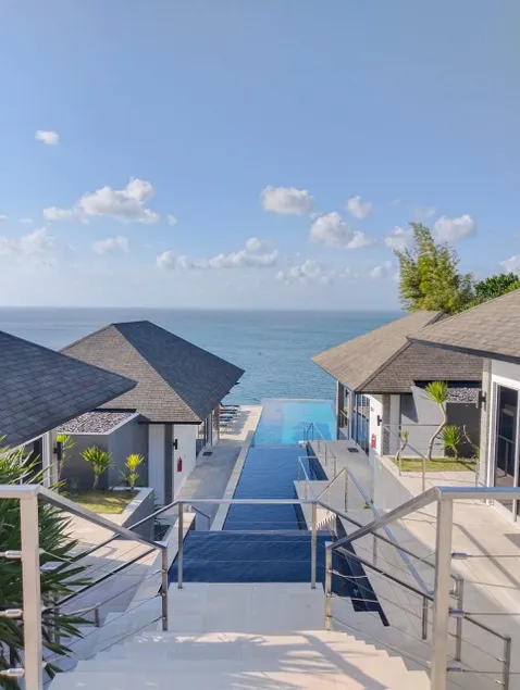Uluwatu Luxury 4 Bedrooms Villa With Ocean View - Image 1