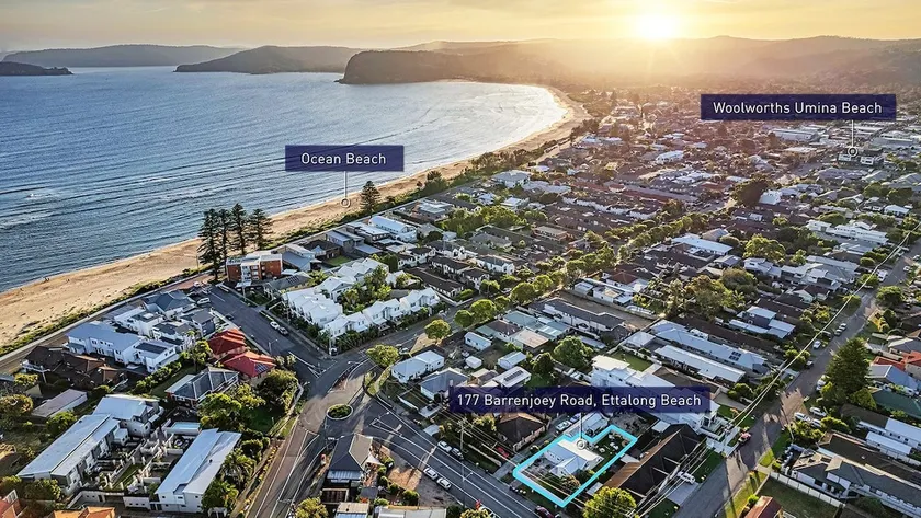 Beach Retreat |4BR|Sleeps 10 | 2 min walk to beach - Image 1
