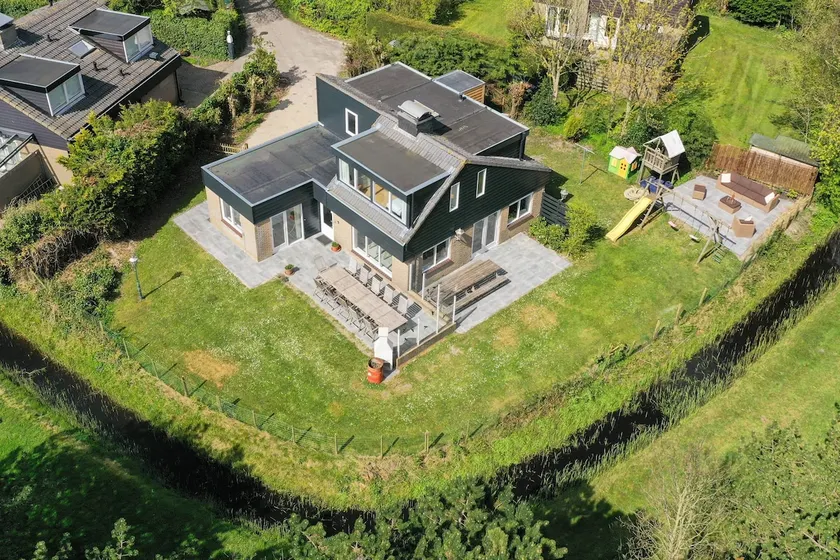 Luxury Villa Texel 8-10 people with Sauna Krim 95 - Image 1