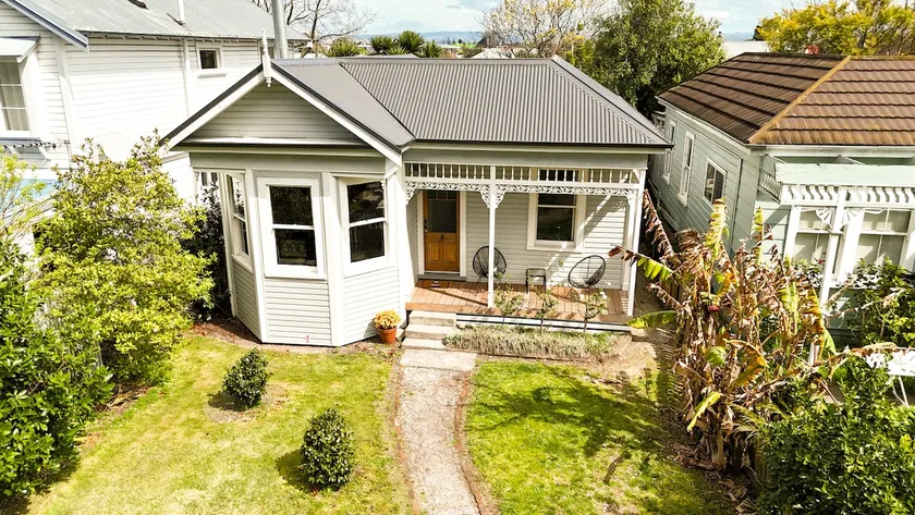 GrandVilla Aberdeen * 3 bedroom house - Image 1