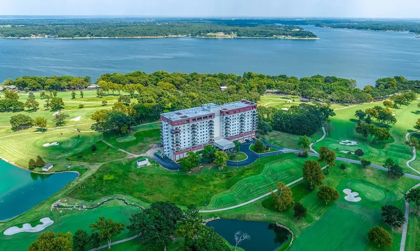 Amazing Location:Golf course view/Walk to the lake - Image 1