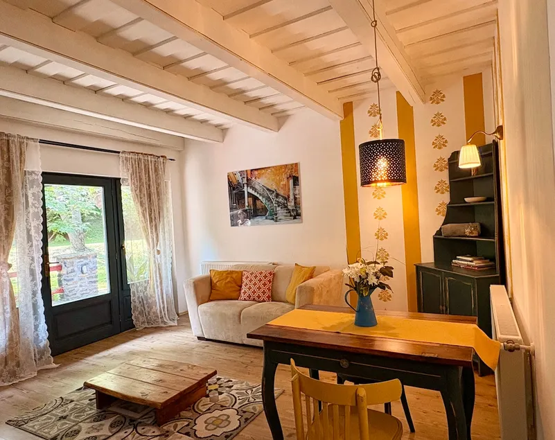 Indigo apartman - Image 1