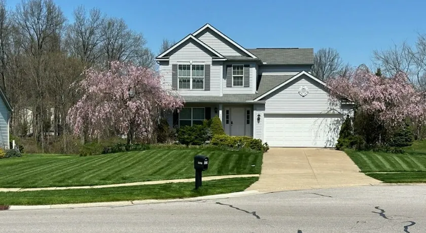 3 bedroom residential home with parking on premise - Image 1