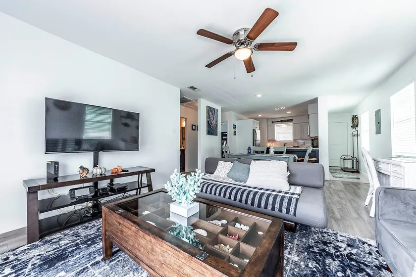 Looking for family retreat with coastal-island  vibes? Casa Verde is for you - Image 1