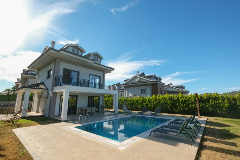 Villa ERA 3 Brand new, spotless. - Image 1