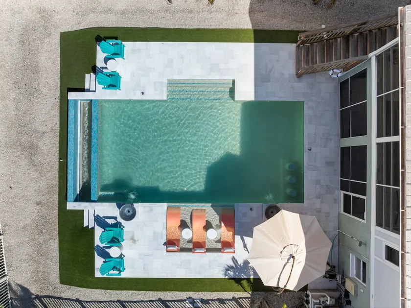 Waterfront 2/2.5: Beach .4mi+Game Room+Shared Pool - Image 1