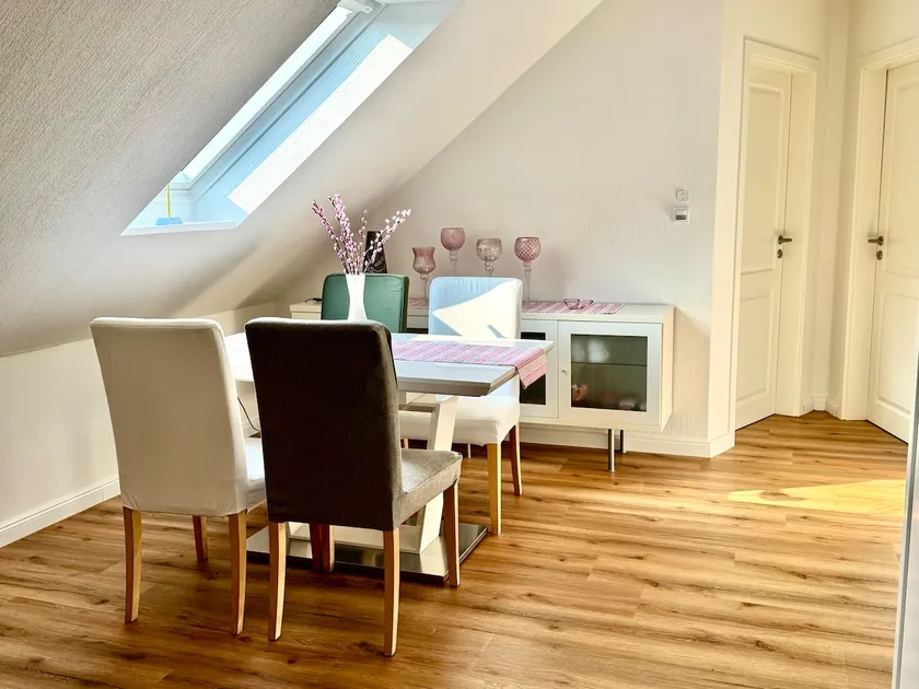 Komplett Ausgestattete Wohnung in Ruhiger Wohnlage - Image 1