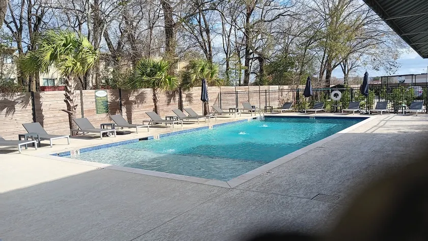 D107 The Palms-Apartment - Image 1