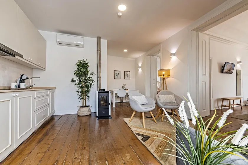 Casa Soure Suites and Apartments - Image 1