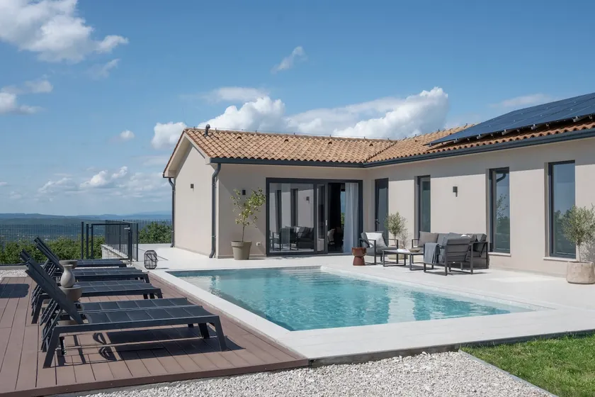 Villa TonKa with jacuzzi sauna and private pool - Image 1