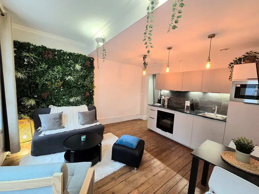 Welcome to the jungle, Hyper centre, Wifi - Image 1