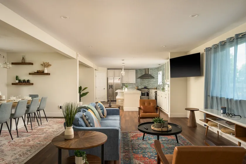 Spacious 5BR | King Beds, Fire Pit & Big Kitchen - Image 1