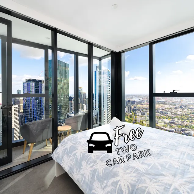 53F Luxury Melb CBD 3BR.2Bath. 8Pax. Free 2Carpark - Image 1