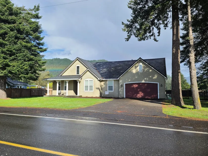 Dog Friendly Carson Home on Elk Ridge Golf Course - Image 1