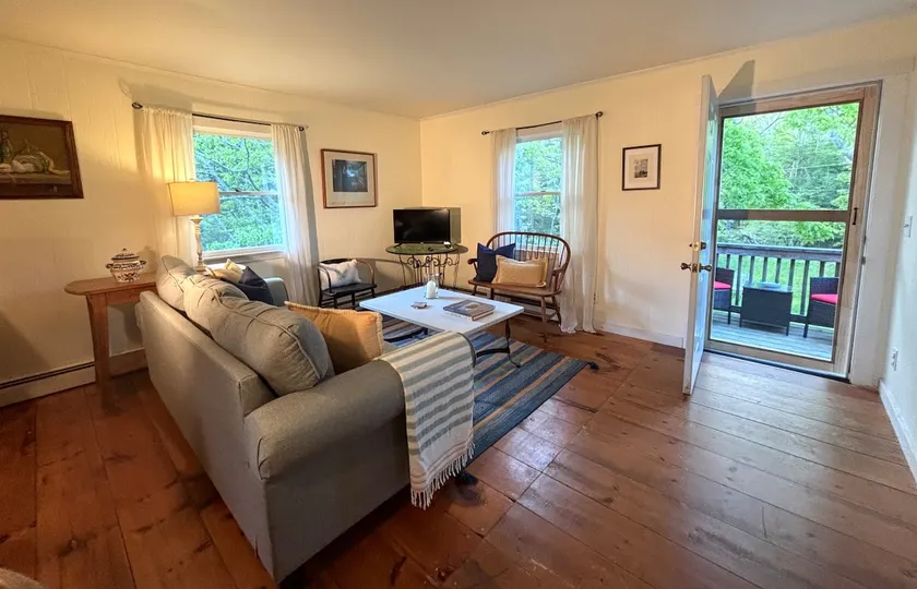 The Sail Loft - Pastoral, Coastal South Bristol - Image 1