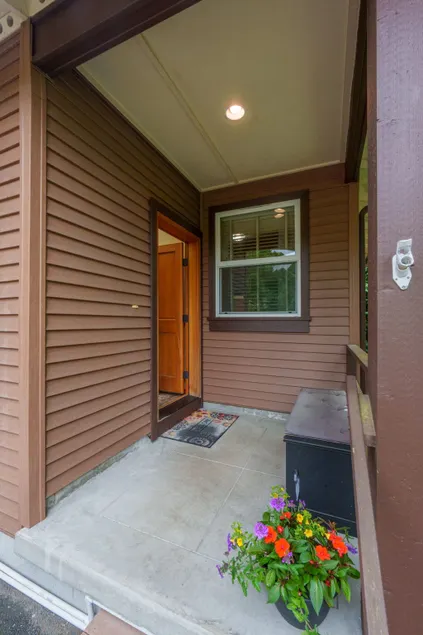 Amazing Locatation in Bothell ~ Mother In Law Suite - Image 1
