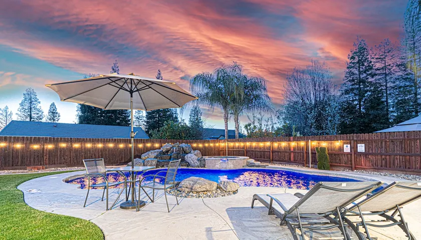 4BR w/Pool, Hot Tub & EV Charger | Near Fresno - Image 1