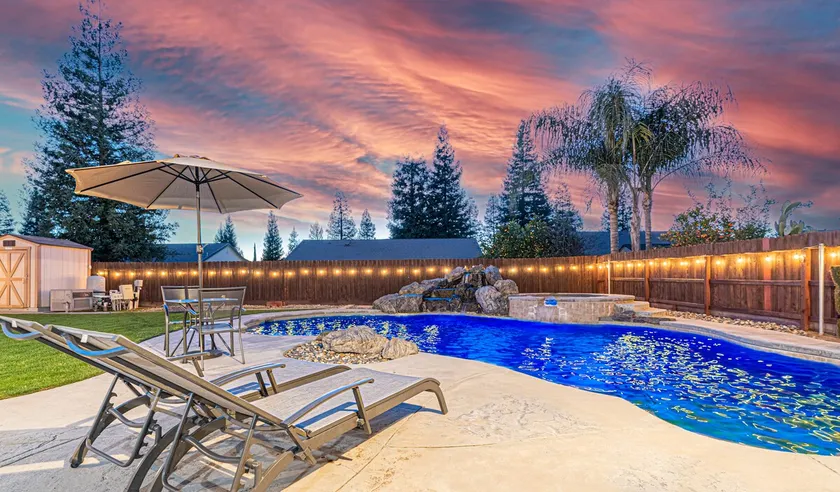 4BR w/Pool, Hot Tub & EV Charger | Near Fresno - Image 1