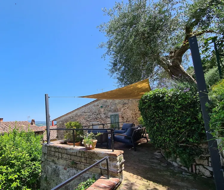 La Terrazza, historic Tuscan stone residence with garden and terrace in Cetona - Image 1
