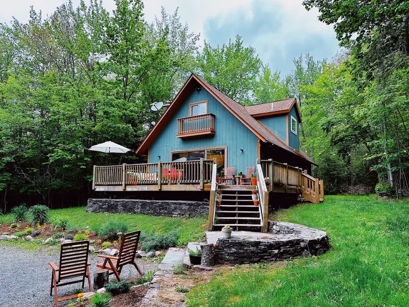 Trails End - Cozy Catskills Retreat w/ Hot Tub - Image 1