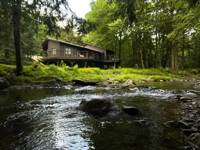 The Cottage on Sterling Brook - Image 1