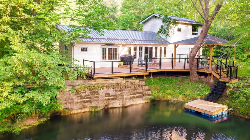 Serenity Creek - Luxury Country House - Image 1