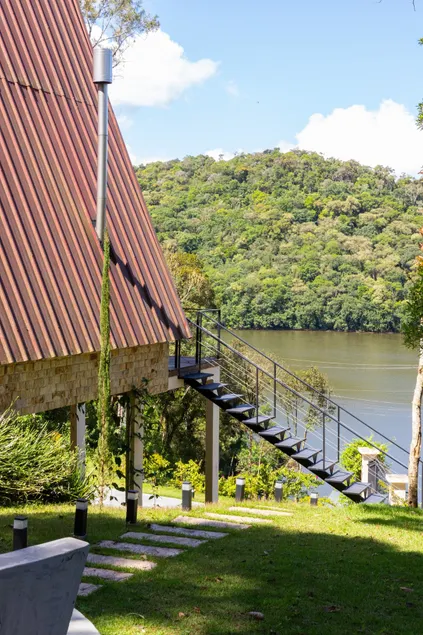 Luxury cottage with perfect view of the dam and hydroelectric plant - Image 1